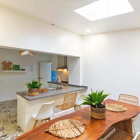 Villa Tenerife Deluxe *