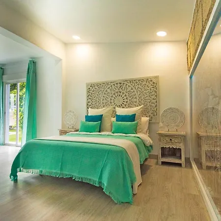 Villa Tenerife Deluxe *